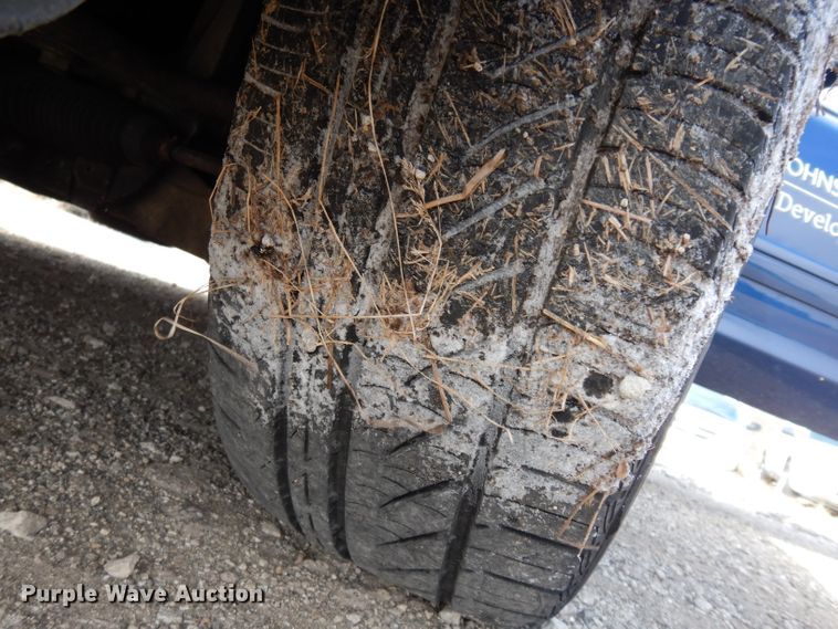 image for item DE4299 2005 Ford Crown Victoria