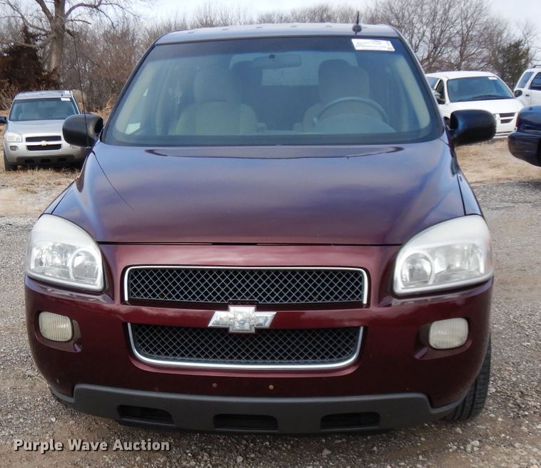 image for item DE4300 2007 Chevrolet Uplander LS van