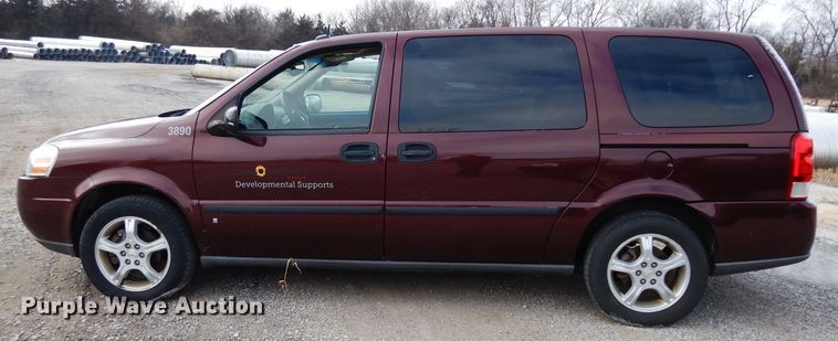 image for item DE4300 2007 Chevrolet Uplander LS van