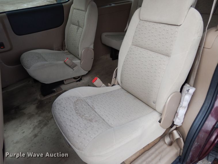 image for item DE4300 2007 Chevrolet Uplander LS van