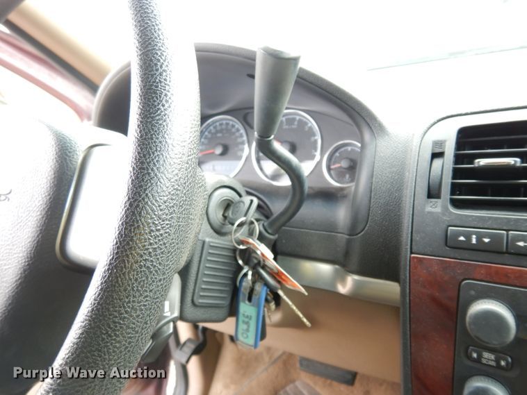 image for item DE4300 2007 Chevrolet Uplander LS van