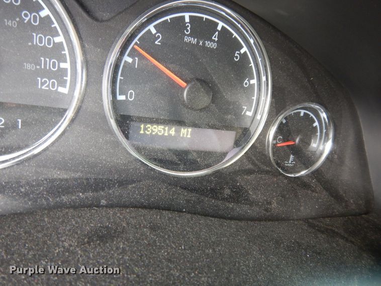 image for item DE4300 2007 Chevrolet Uplander LS van