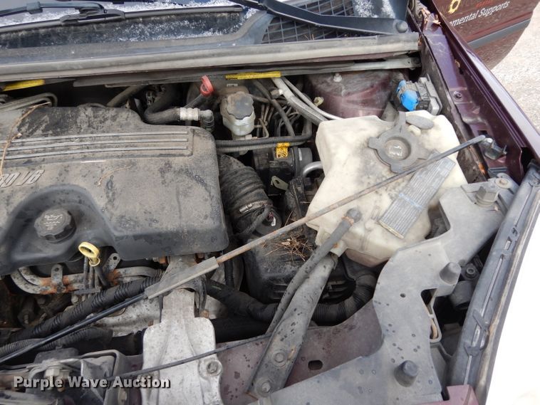 image for item DE4300 2007 Chevrolet Uplander LS van