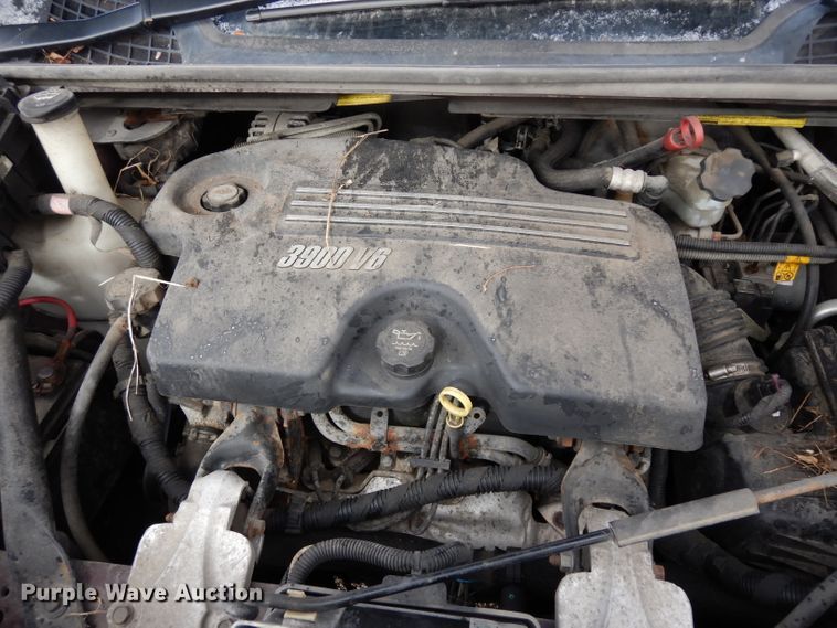 image for item DE4300 2007 Chevrolet Uplander LS van