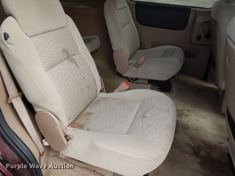 image for item DE4300 2007 Chevrolet Uplander LS van