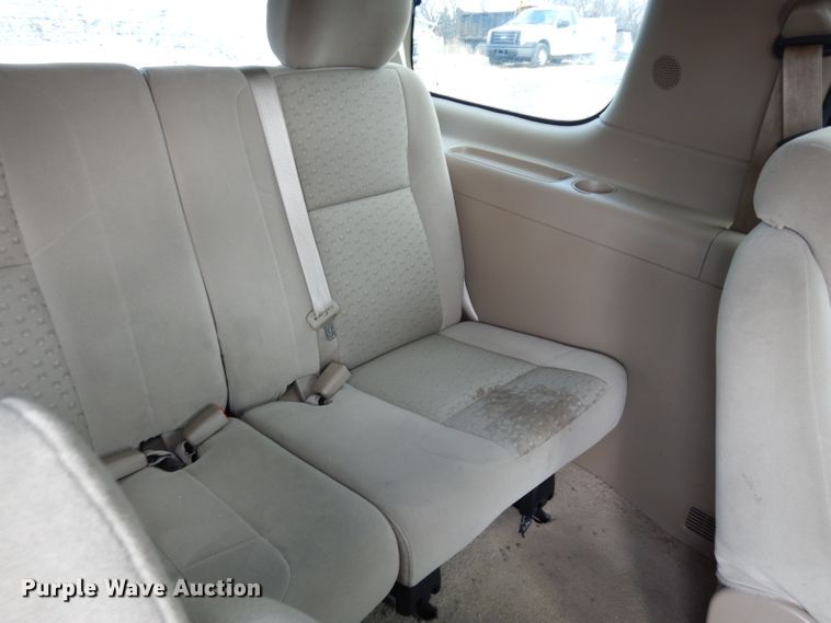 image for item DE4300 2007 Chevrolet Uplander LS van