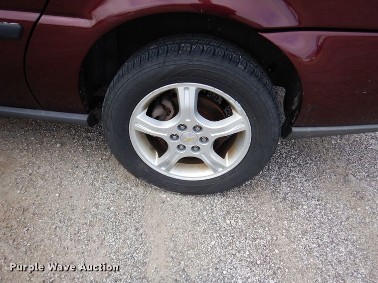 image for item DE4300 2007 Chevrolet Uplander LS van