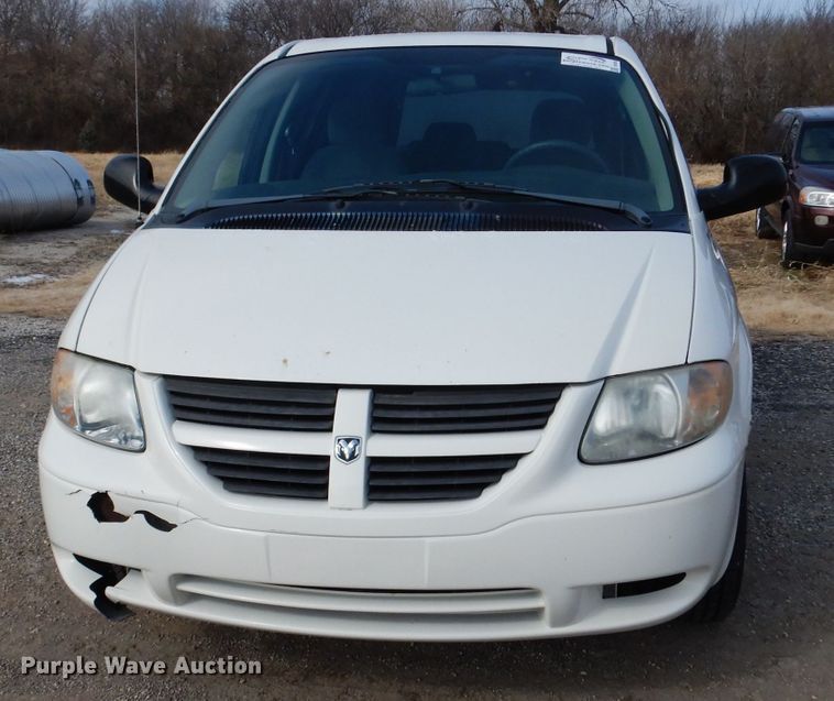 image for item DE4301 2005 Dodge Grand Caravan van