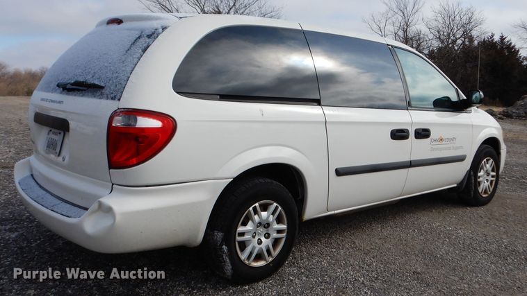 image for item DE4301 2005 Dodge Grand Caravan van