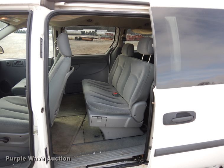 image for item DE4301 2005 Dodge Grand Caravan van