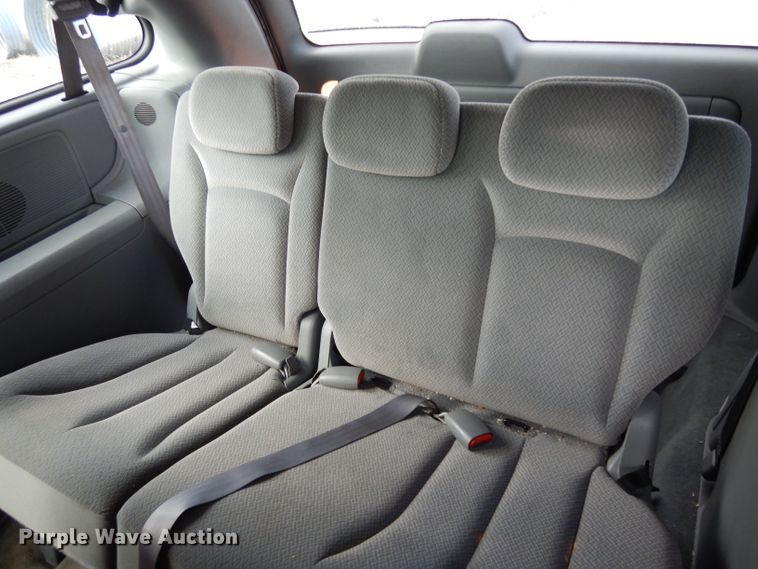 image for item DE4301 2005 Dodge Grand Caravan van