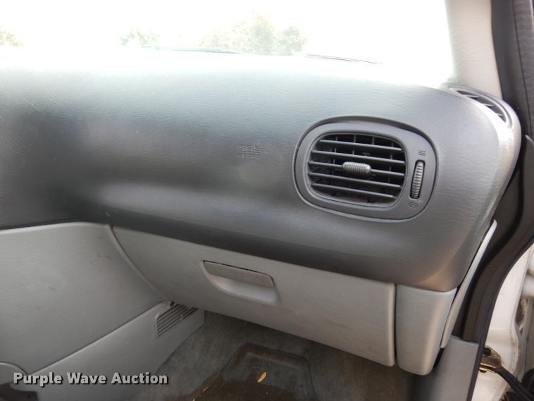 image for item DE4301 2005 Dodge Grand Caravan van