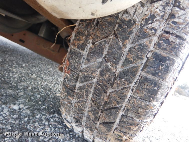 image for item DE4301 2005 Dodge Grand Caravan van