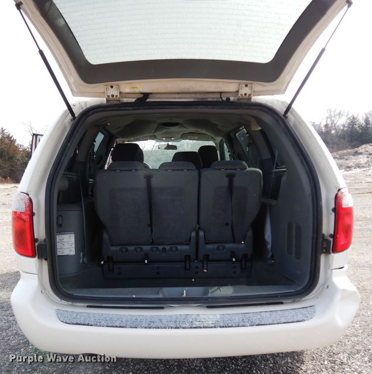 image for item DE4301 2005 Dodge Grand Caravan van
