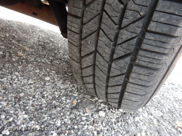 image for item DE4301 2005 Dodge Grand Caravan van