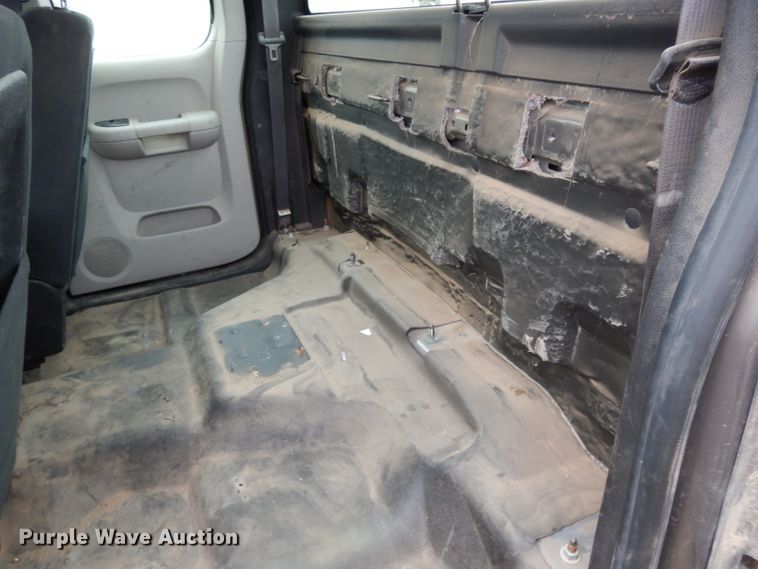 image for item DE4311 2013 Chevrolet Silverado 1500 Ext. Cab pickup truck