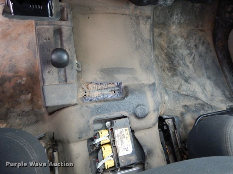 image for item DE4311 2013 Chevrolet Silverado 1500 Ext. Cab pickup truck