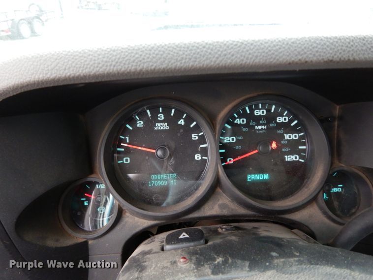 image for item DE4311 2013 Chevrolet Silverado 1500 Ext. Cab pickup truck