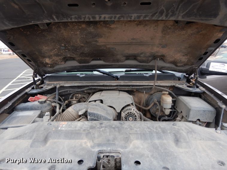 image for item DE4311 2013 Chevrolet Silverado 1500 Ext. Cab pickup truck