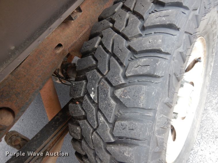 image for item DE4311 2013 Chevrolet Silverado 1500 Ext. Cab pickup truck