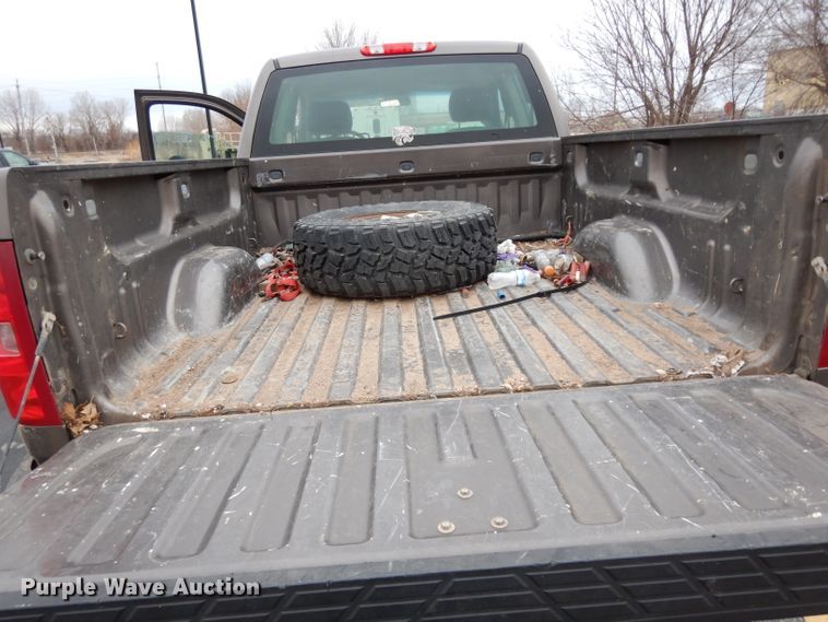 image for item DE4311 2013 Chevrolet Silverado 1500 Ext. Cab pickup truck