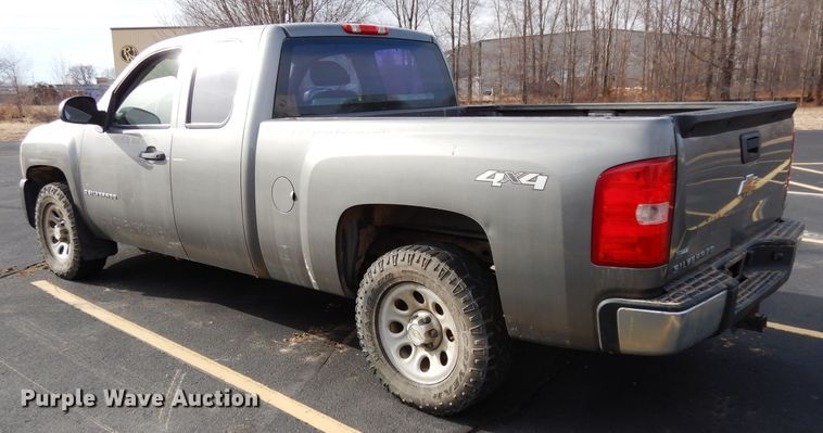 image for item DE4313 2008 Chevrolet Silverado 1500 Ext. Cab pickup truck
