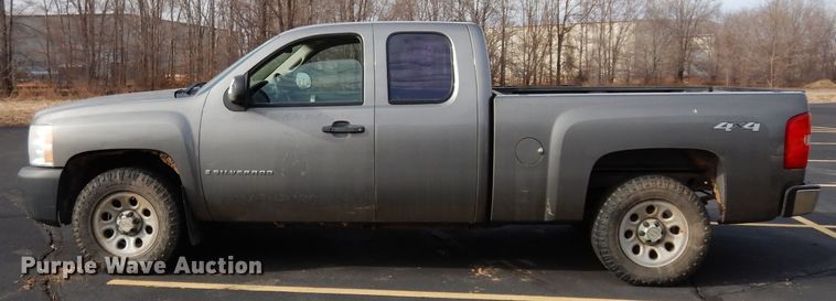 image for item DE4313 2008 Chevrolet Silverado 1500 Ext. Cab pickup truck