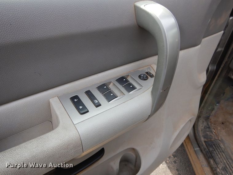 image for item DE4313 2008 Chevrolet Silverado 1500 Ext. Cab pickup truck