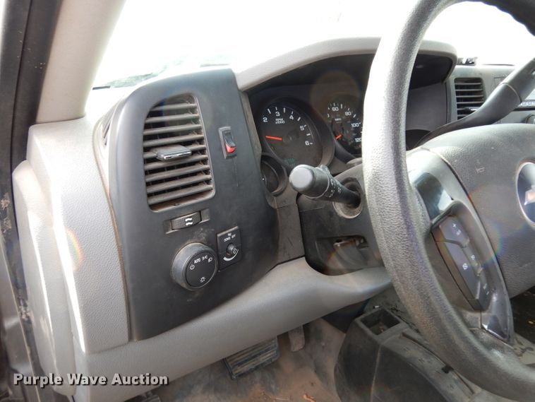 image for item DE4313 2008 Chevrolet Silverado 1500 Ext. Cab pickup truck