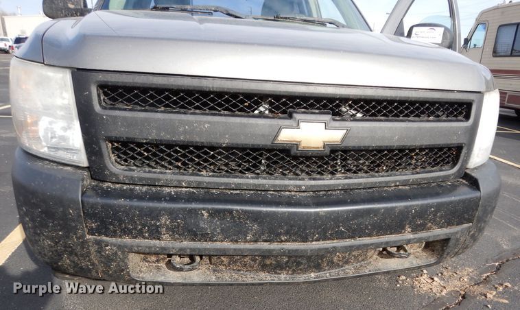 image for item DE4313 2008 Chevrolet Silverado 1500 Ext. Cab pickup truck