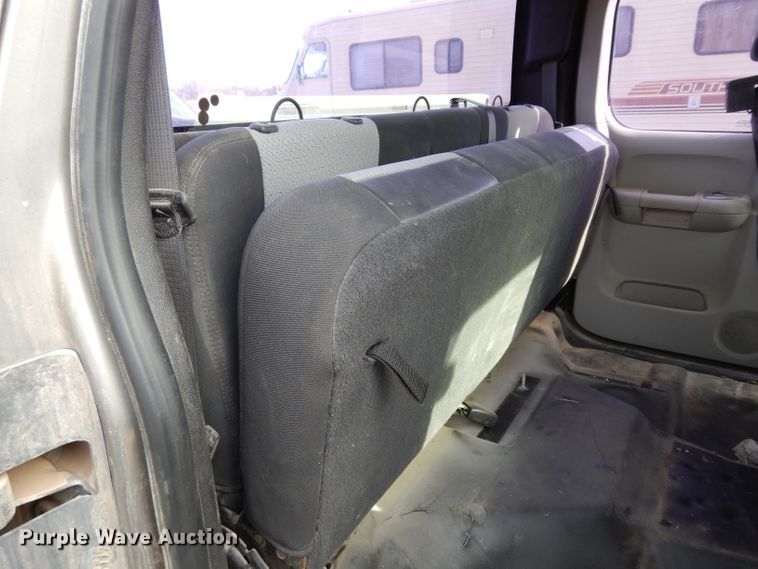 image for item DE4313 2008 Chevrolet Silverado 1500 Ext. Cab pickup truck