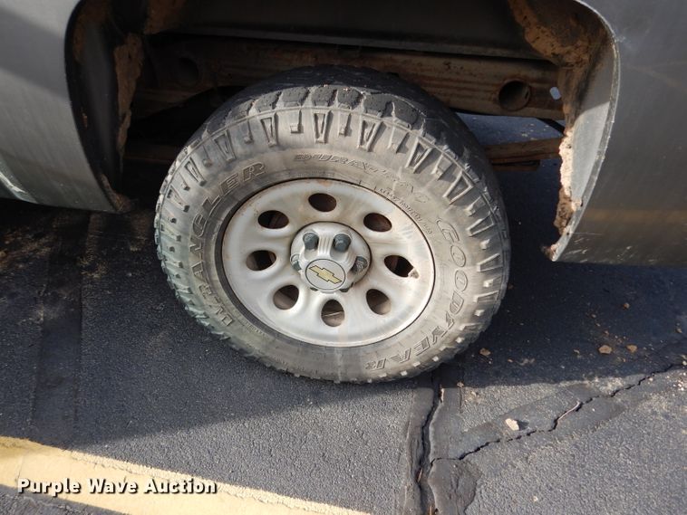 image for item DE4313 2008 Chevrolet Silverado 1500 Ext. Cab pickup truck