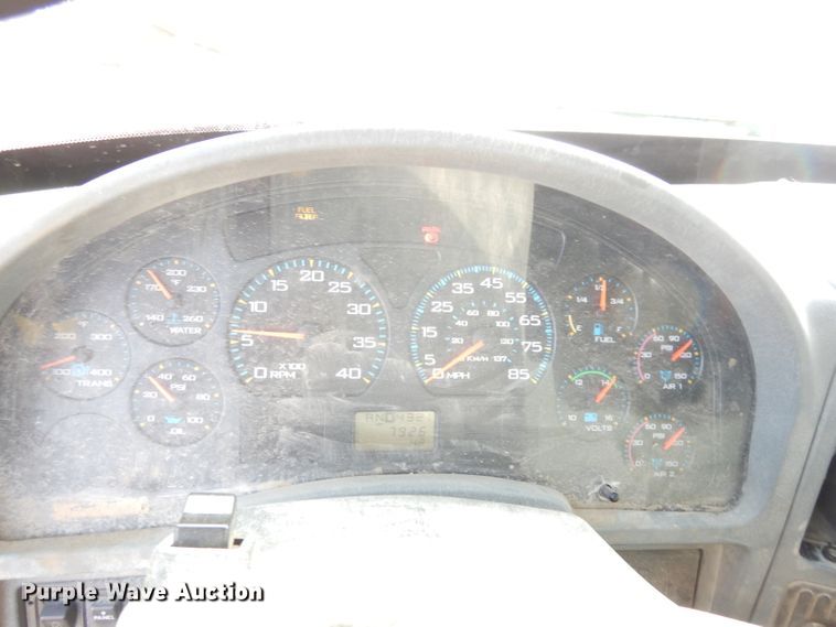 image for item DE4332 2007 International 7400 dump truck