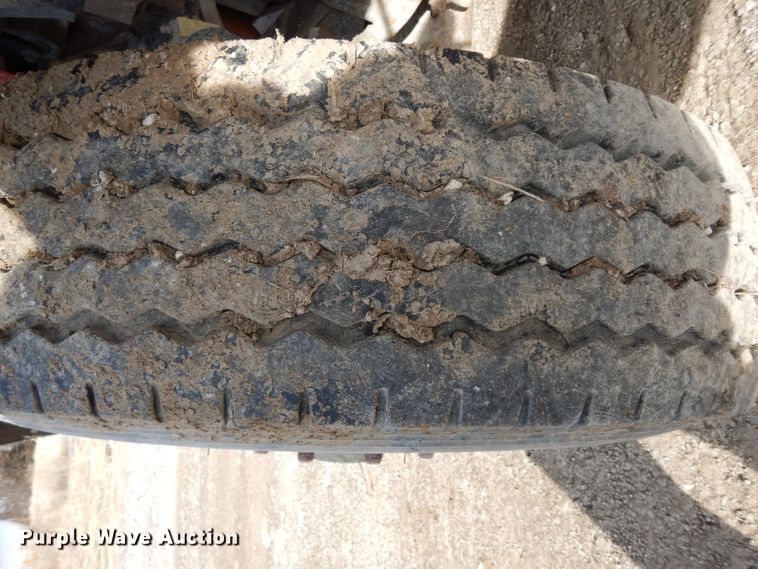 image for item DE4332 2007 International 7400 dump truck