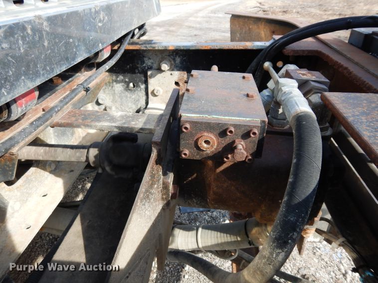 image for item DE4332 2007 International 7400 dump truck