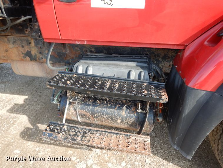 image for item DE4332 2007 International 7400 dump truck