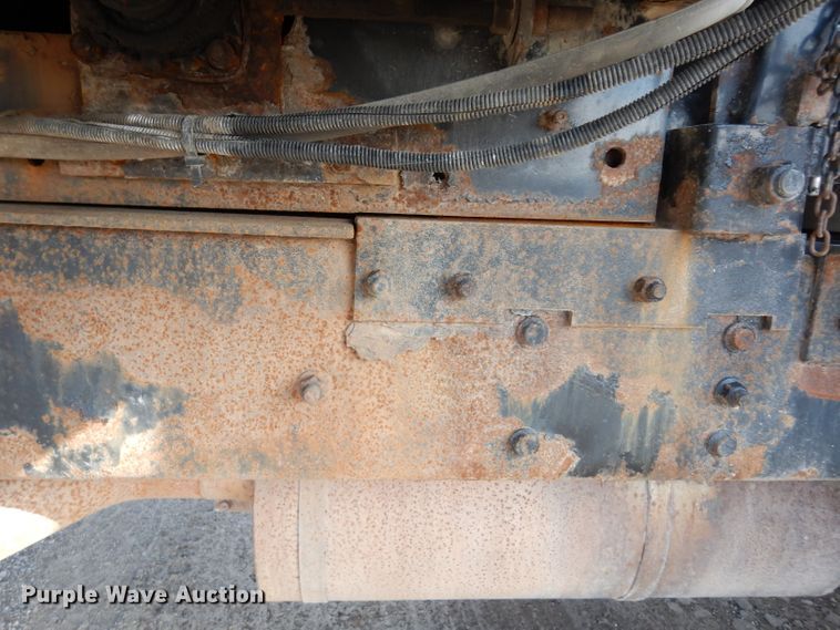 image for item DE4332 2007 International 7400 dump truck