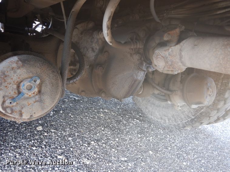 image for item DE4332 2007 International 7400 dump truck