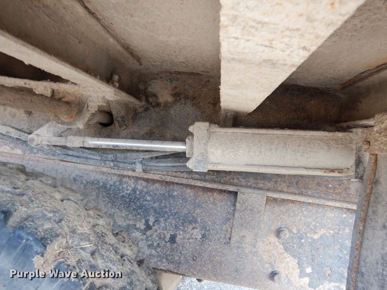 image for item DE4332 2007 International 7400 dump truck