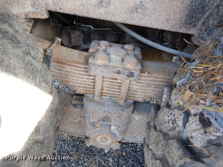 image for item DE4332 2007 International 7400 dump truck