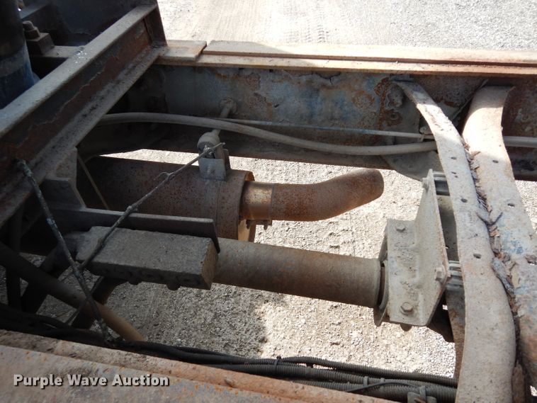 image for item DE4332 2007 International 7400 dump truck