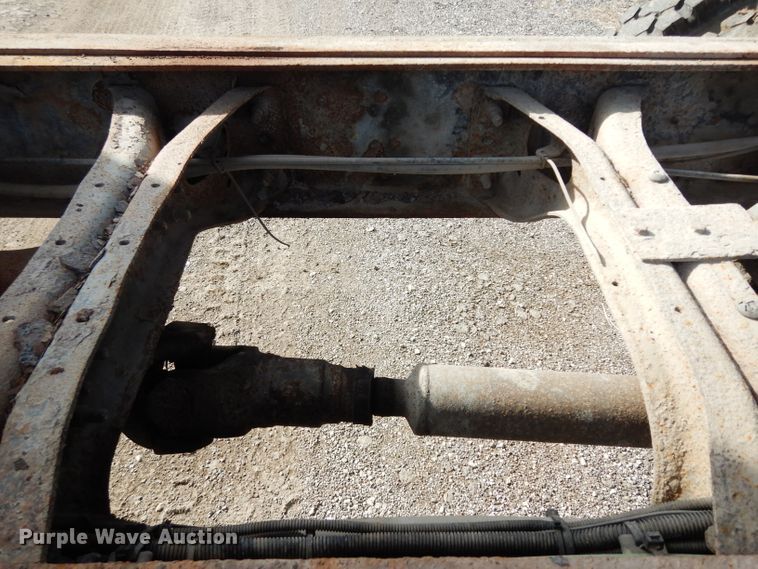 image for item DE4332 2007 International 7400 dump truck