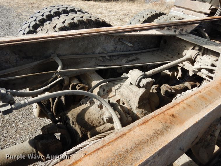 image for item DE4332 2007 International 7400 dump truck