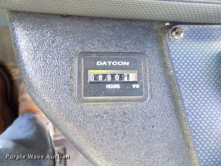 image for item DG2496 2013 Ford Econoline E450 Super Duty shuttle bus