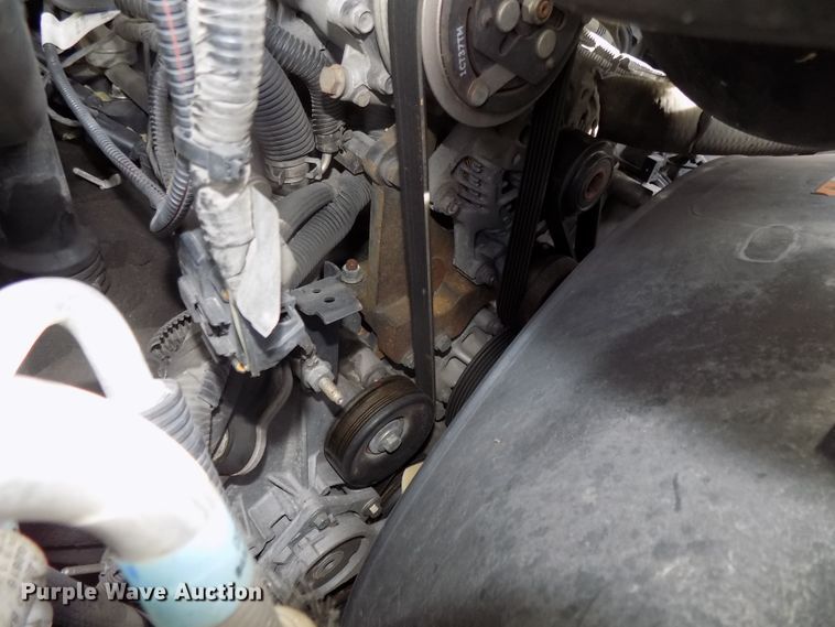 image for item DG2496 2013 Ford Econoline E450 Super Duty shuttle bus