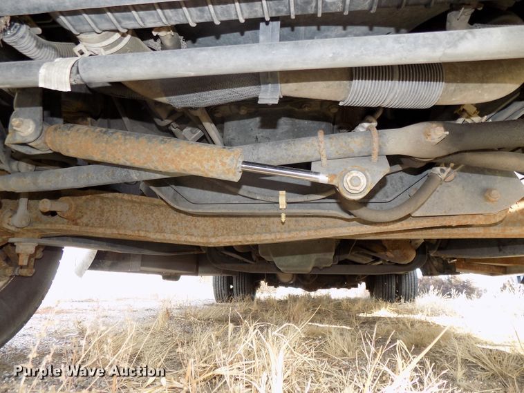 image for item DG2496 2013 Ford Econoline E450 Super Duty shuttle bus