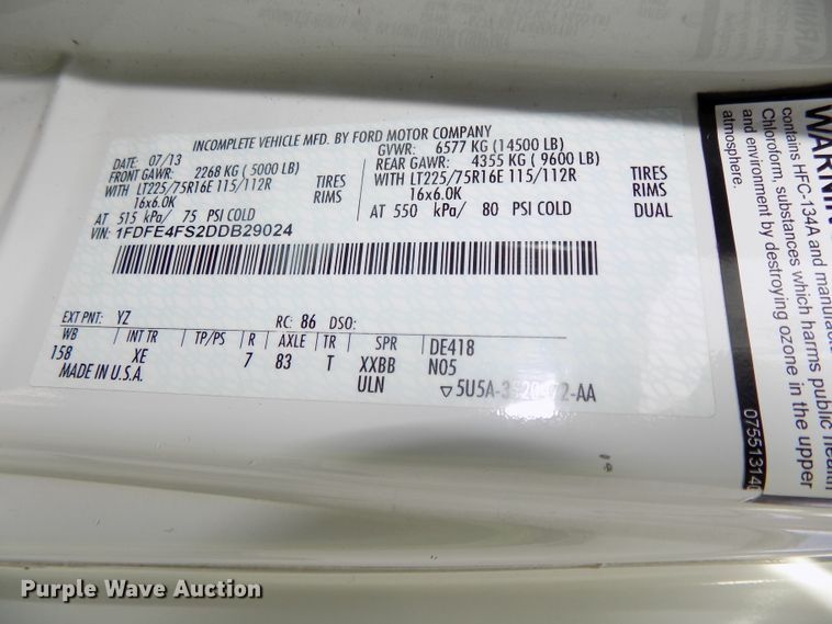 image for item DG2496 2013 Ford Econoline E450 Super Duty shuttle bus