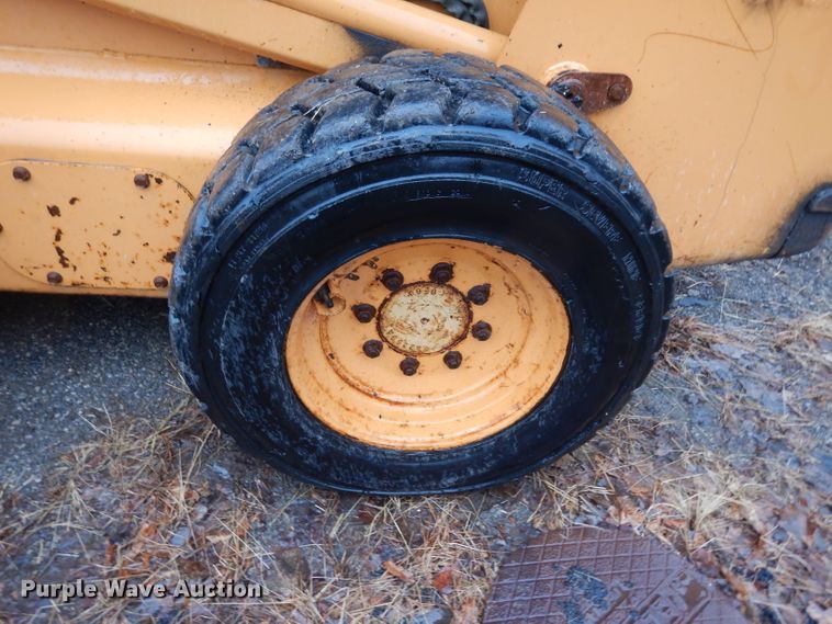 image for item DG6254 2000 Case 95XT skid steer