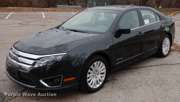 image for item DH5072 2010 Ford Fusion Hybrid