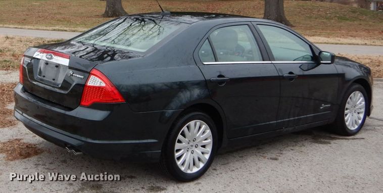 image for item DH5072 2010 Ford Fusion Hybrid